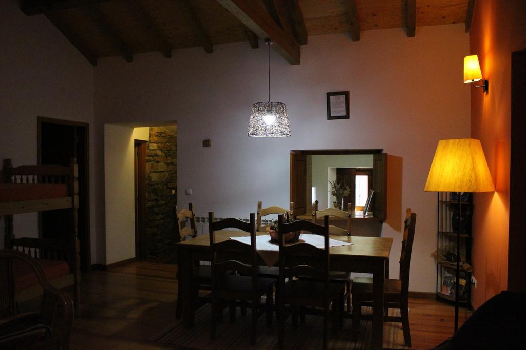 Casa Da Comareira Guest House กอยส์ ภายนอก รูปภาพ