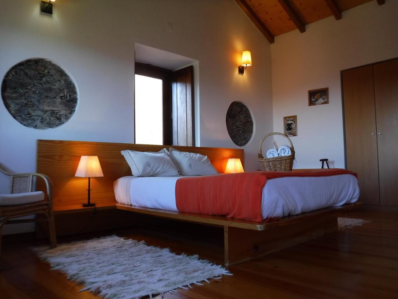 Casa Da Comareira Guest House กอยส์ ภายนอก รูปภาพ